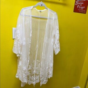 Elegant White Lace Open-Front Kimono